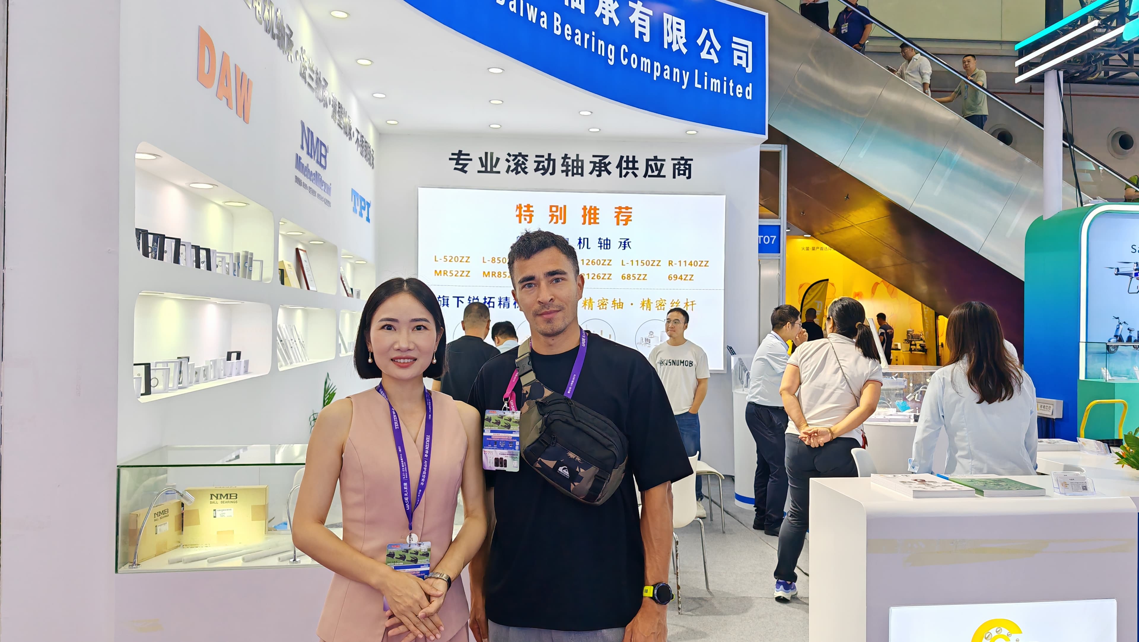 LUMI team meeting international visitors at an industry exhibition 5
