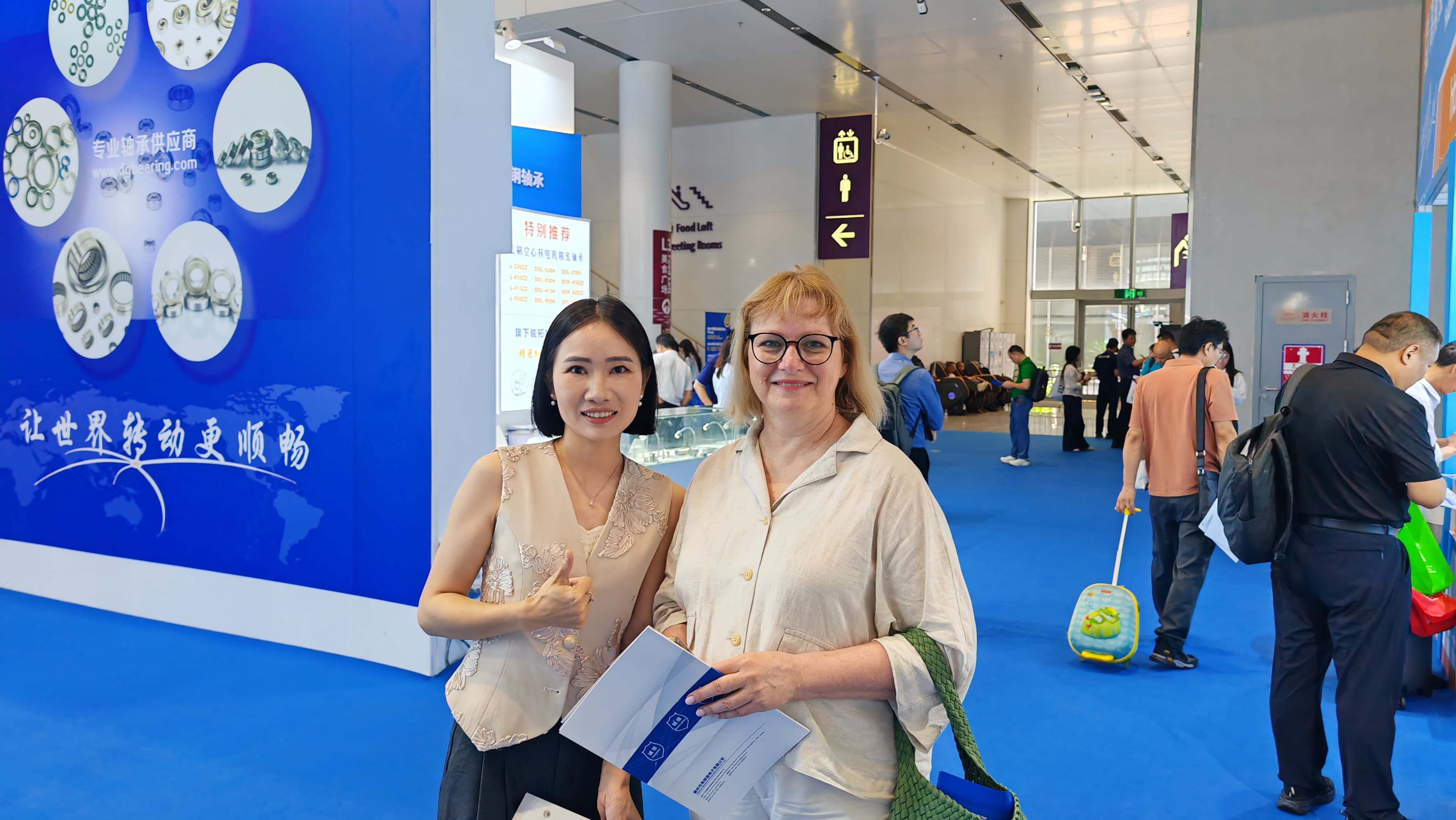 LUMI team meeting international visitors at an industry exhibition 7
